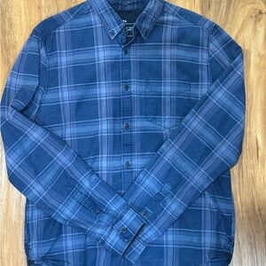 GAP Men's Blue Plaid Button-Down Shirt